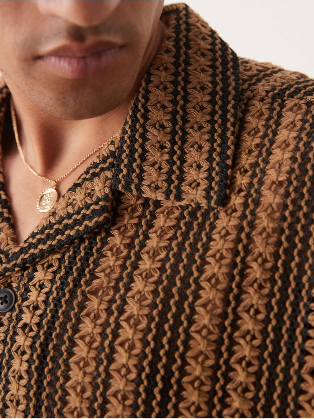 ASOS DESIGN boxy deep revere crochet shirt in brown stripe - Picture 2 of 5